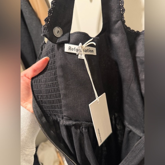 NWT Reformation Tagliatelle Linen Dress in Black - Picture 9 of 13
